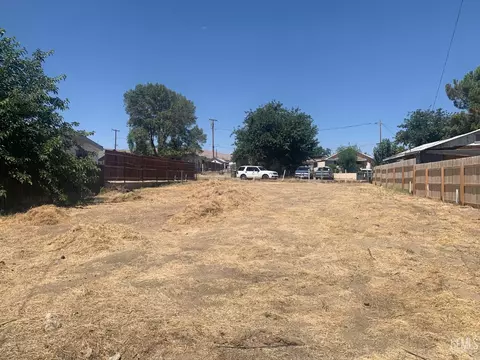 110 Rose Ave, Taft, CA 93268 photo 1