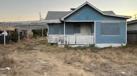 207 Adams St, Taft, CA 93268 photo 1