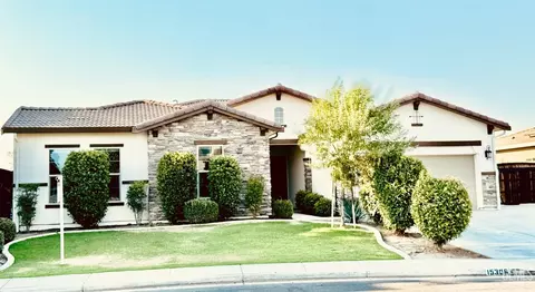 15306 Sunninghill Ave, Bakersfield, CA 93314