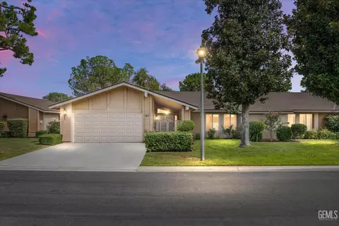 2000 Ashe Rd #24, Bakersfield, CA 93309