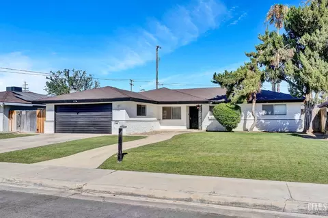 2008 Hasti Acres Dr, Bakersfield, CA 93309