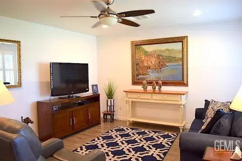 1401 Pebble Beach Dr, Bakersfield, CA 93309 photo 3
