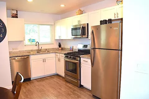 1401 Pebble Beach Dr, Bakersfield, CA 93309 photo 8