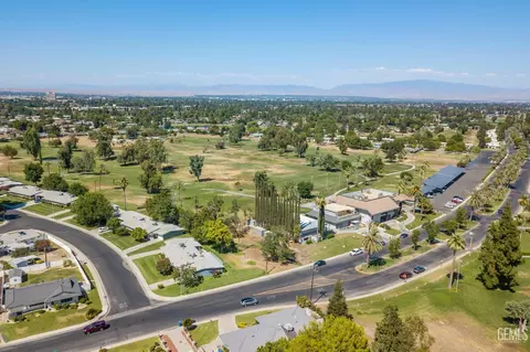 1401 Pebble Beach Dr, Bakersfield, CA 93309 photo 36