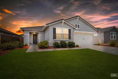 15526 Santa Clara Ct, Bakersfield, CA 93314