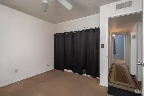 Bedroom - 602 B St, Taft, CA 93268 photo 4 of 7