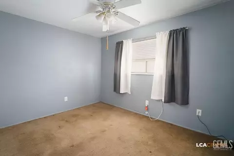 Bedroom - 602 B St, Taft, CA 93268 photo 5 of 7