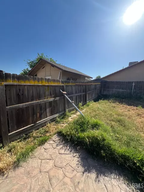 485 Ryan Dr, Shafter, CA 93263 photo 21