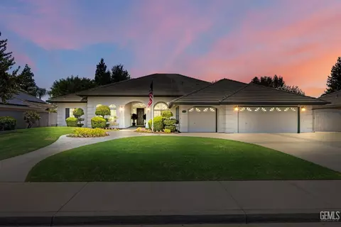 13007 Queen Palm Ct, Bakersfield, CA 93314