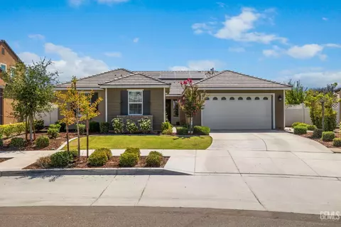 1812 Brocklesby St, Bakersfield, CA 93311