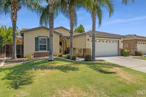 1510 Bermuda Greens Ct, Bakersfield, CA 93311