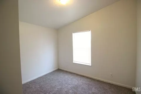101 Cinnamon Ln, Bakersfield, CA 93308 photo 12