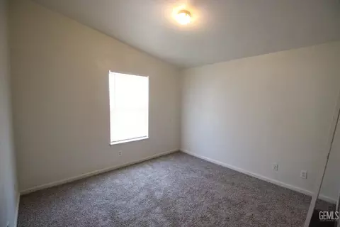 101 Cinnamon Ln, Bakersfield, CA 93308 photo 11