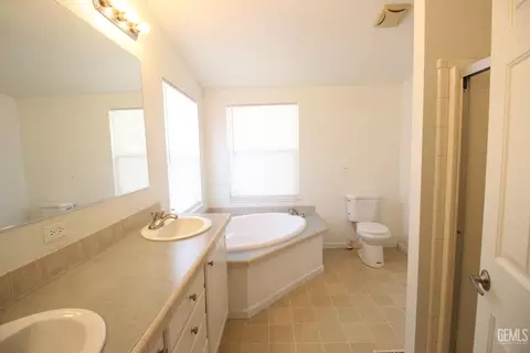 101 Cinnamon Ln, Bakersfield, CA 93308 photo 10
