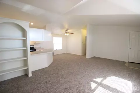 101 Cinnamon Ln, Bakersfield, CA 93308 photo 8