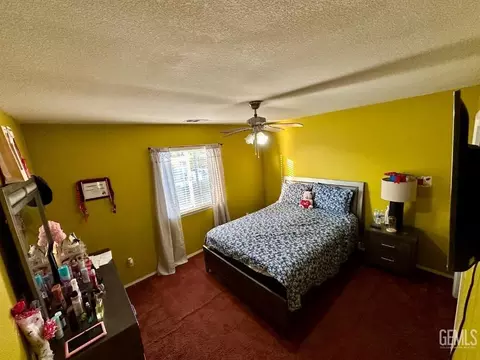 Bedroom - 1833 5th Dr, Delano, CA 93215 photo 3 of 5