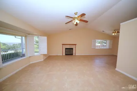 21276 White Pine Dr #29, Tehachapi, CA 93561 photo 3