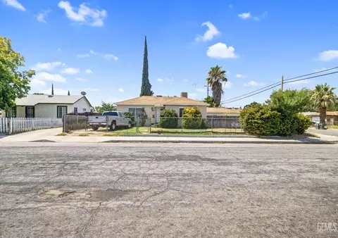 1241 Woodrow Ave, Bakersfield, CA 93308