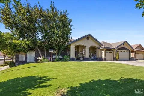 11118 Chimney Rock Dr, Bakersfield, CA 93312