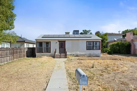 106 Jefferson St, Bakersfield, CA 93305