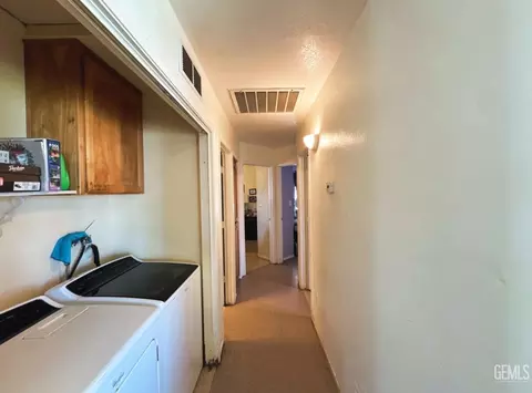 1024 Hazlenut St, Wasco, CA 93280 photo 7