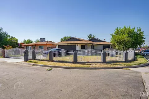 415 Curtis Dr, Bakersfield, CA 93307