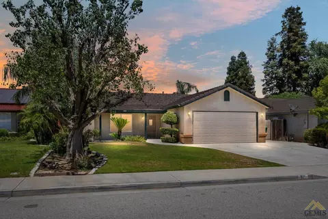 512 Sun Rose Ave, Bakersfield, CA 93308