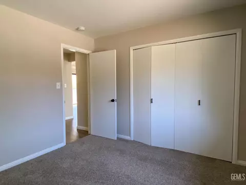 Bedroom - 26720 Columbia Way, Tehachapi, CA 93561 photo 3 of 3