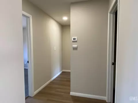 Entry Way - 26720 Columbia Way, Tehachapi, CA 93561 photo 2 of 2