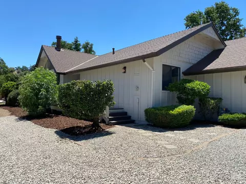 Exterior - 26720 Columbia Way, Tehachapi, CA 93561 photo 4 of 4