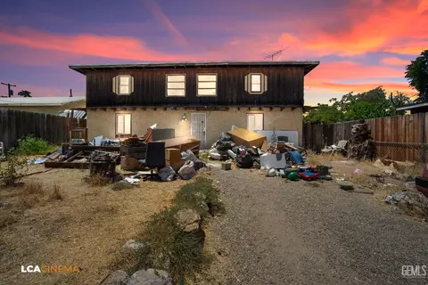 Exterior - 107 Madison St, Taft, CA 93268 photo 1 of 6