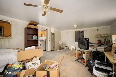 Other - 107 Madison St, Taft, CA 93268 photo 2 of 5