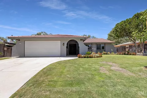 505 Montclair St, Bakersfield, CA 93309