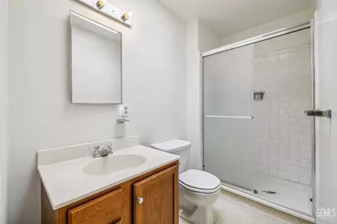 Bath - 271 Concord St, San Francisco, CA 94112 photo 1 of 3