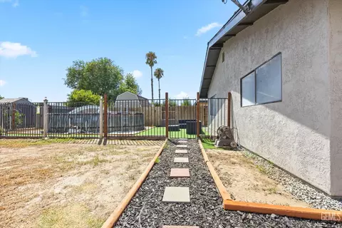4705 Pinecastle Ave, Bakersfield, CA 93313 photo 35