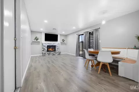 4705 Pinecastle Ave, Bakersfield, CA 93313 photo 6