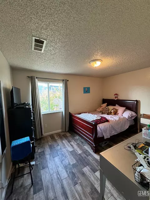 2008 Freeman Dr, Arvin, CA 93203 photo 7