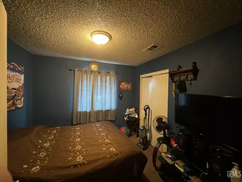 2008 Freeman Dr, Arvin, CA 93203 photo 6