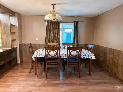 Dining - 6301 Dennen St, Bakersfield, CA 93313 photo 2 of 2