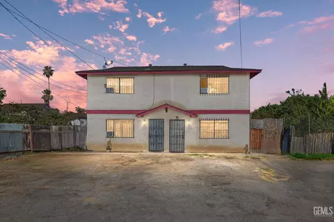 899 Height St, Bakersfield, CA 93305