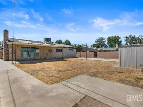 1018 Maple Ave, Wasco, CA 93280 photo 5