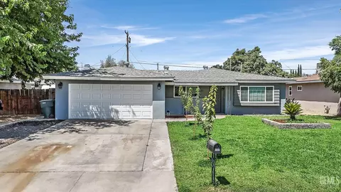 3309 Moss St, Bakersfield, CA 93312