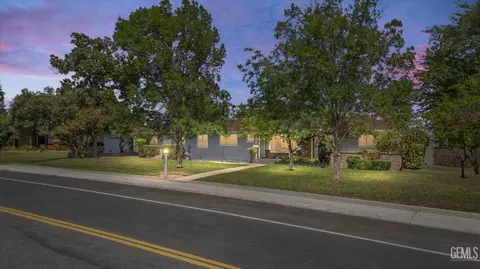 3010 Olympic Dr, Bakersfield, CA 93308