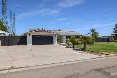 18140 Buckboard Dr, Bakersfield, CA 93314