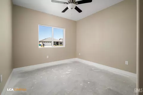 Bedroom - 801 Sinatra Way, Shafter, CA 93263 photo 1 of 4