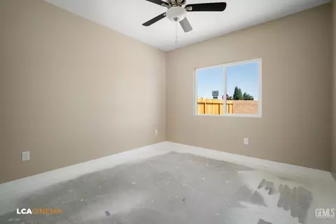 Bedroom - 801 Sinatra Way, Shafter, CA 93263 photo 2 of 4