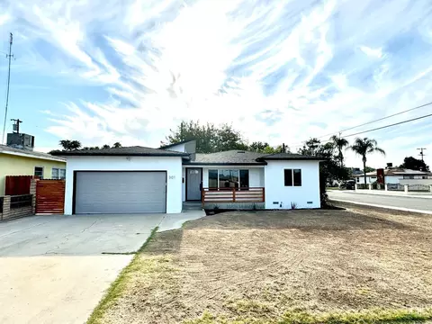 301 E St, Wasco, CA 93280 photo 1