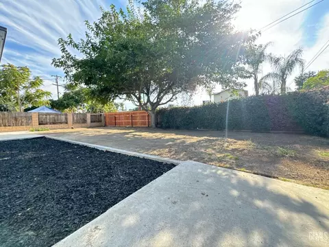 301 E St, Wasco, CA 93280 photo 28