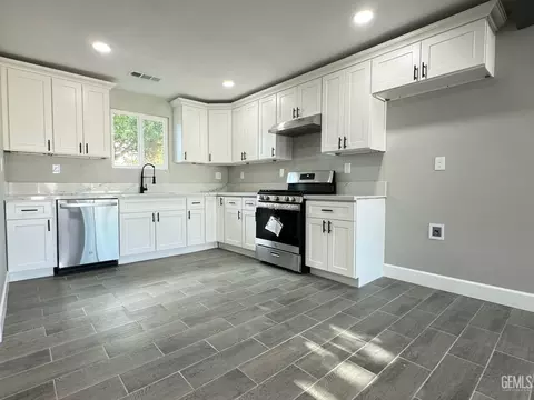 301 E St, Wasco, CA 93280 photo 9