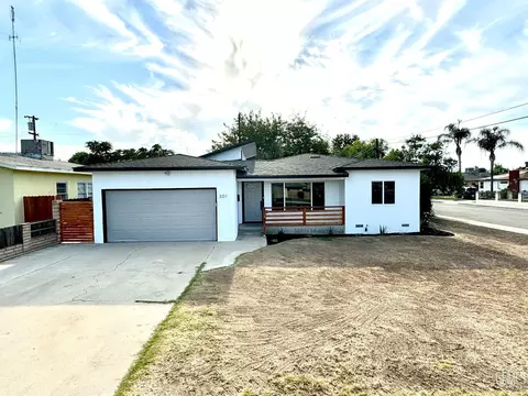 301 E St, Wasco, CA 93280 photo 3